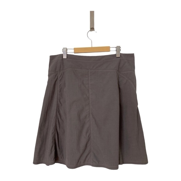 Mountain Hardwear Cargo Hiking Skirt Women's Size 12  Gray Nylon Travel A Line - Picture 2 of 10